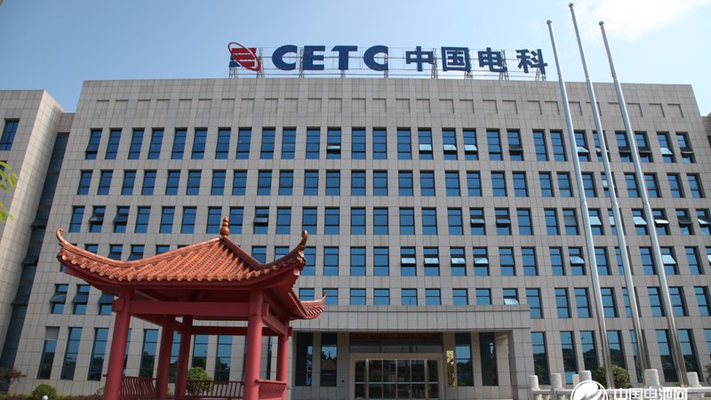 PLC控制用继电器：型号解析与应用场景